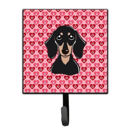 Carolines Treasures Smooth Black & Tan Dachshund Hearts Leash or Key Holder BB5285SH4